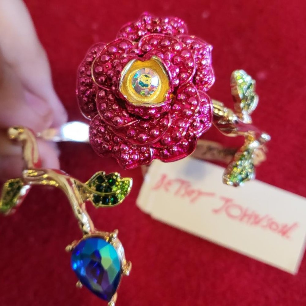 Betsey Johnson Rose  Bracelet